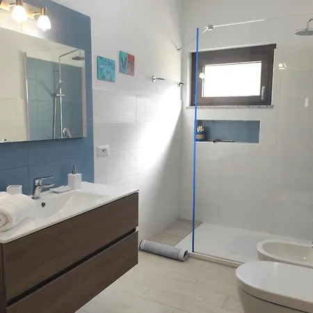 Casa Soliana Ampio Per 6 Fiber & Wifi 아파트